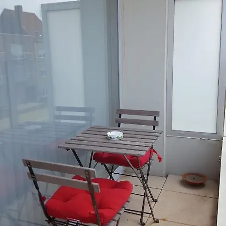 Raversijde With Sea View Lägenhet