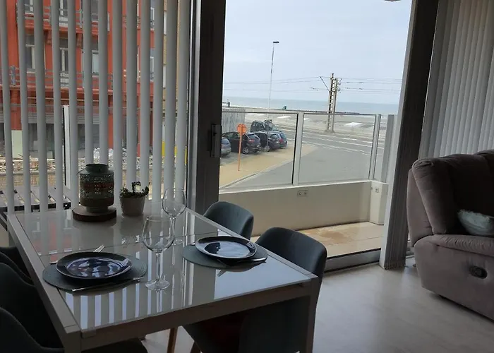 Raversijde With Sea View