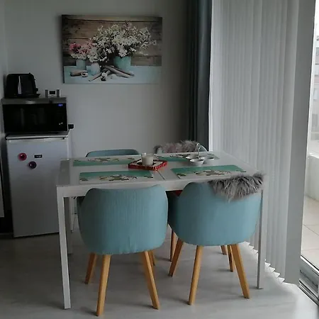 Raversijde With Sea View *